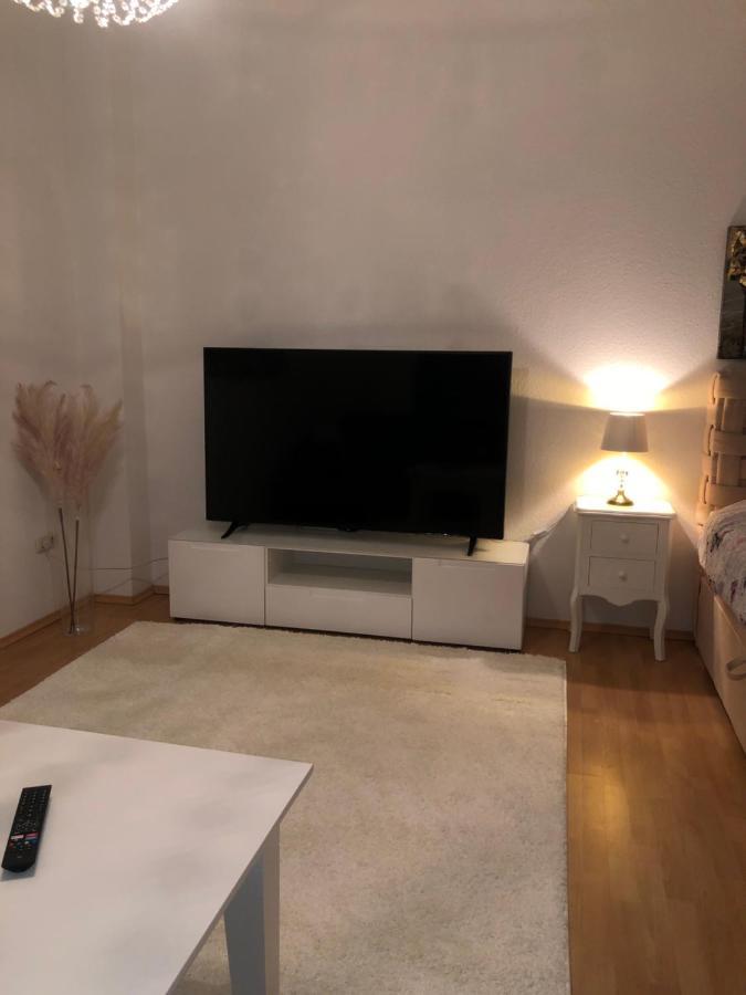 Wohnung Am Schlossgarten Schwerin  Bagian luar foto